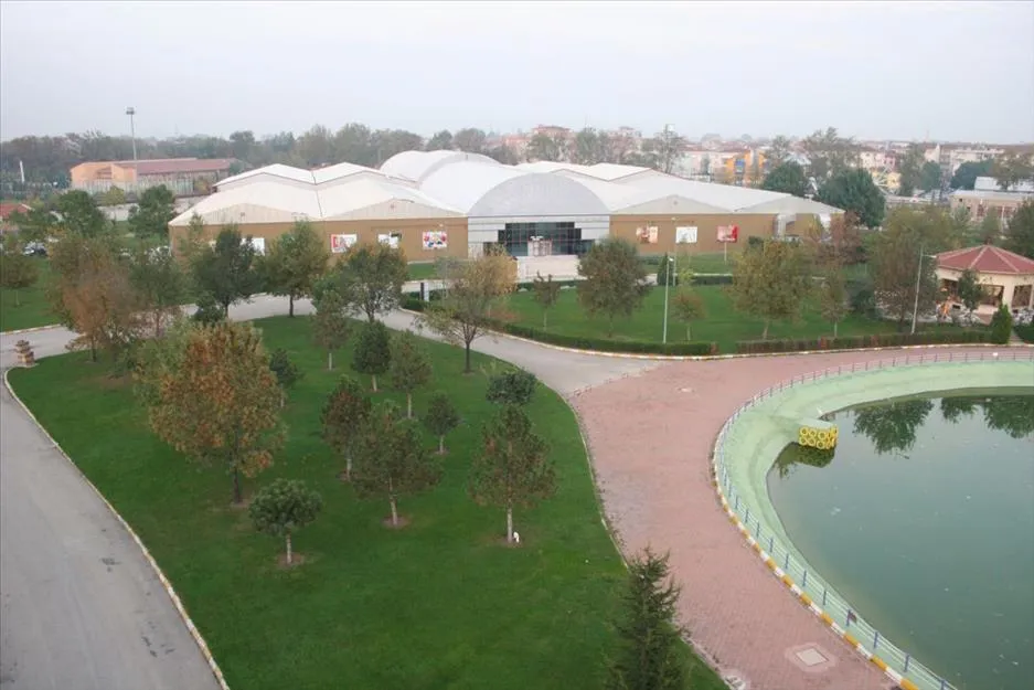 Hikmet Şahin Kültür Parkı