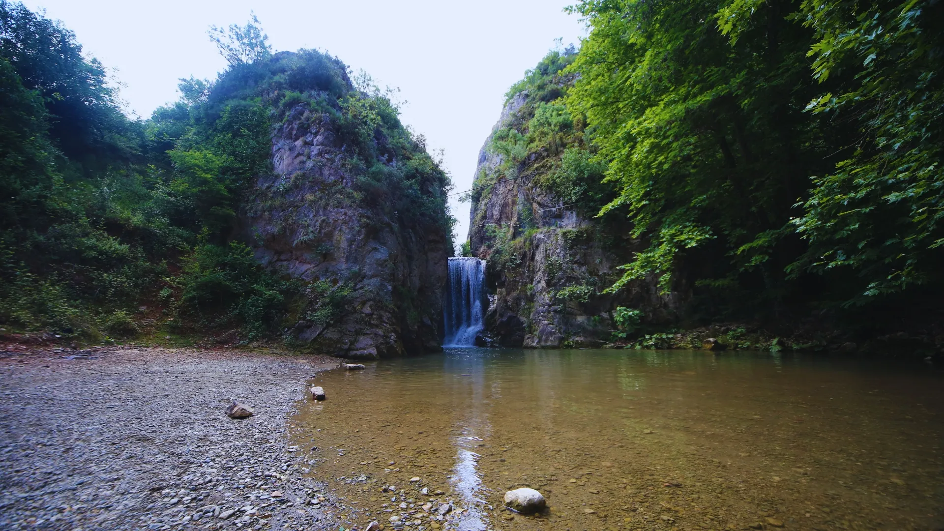 Yarhisar Şelalesi (Yenişehir)