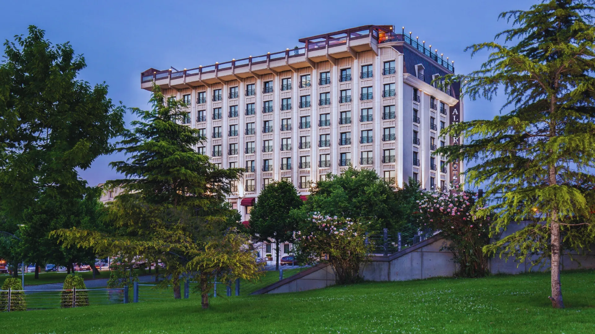 Almira Hotel Thermal SPA & Convention Center 
