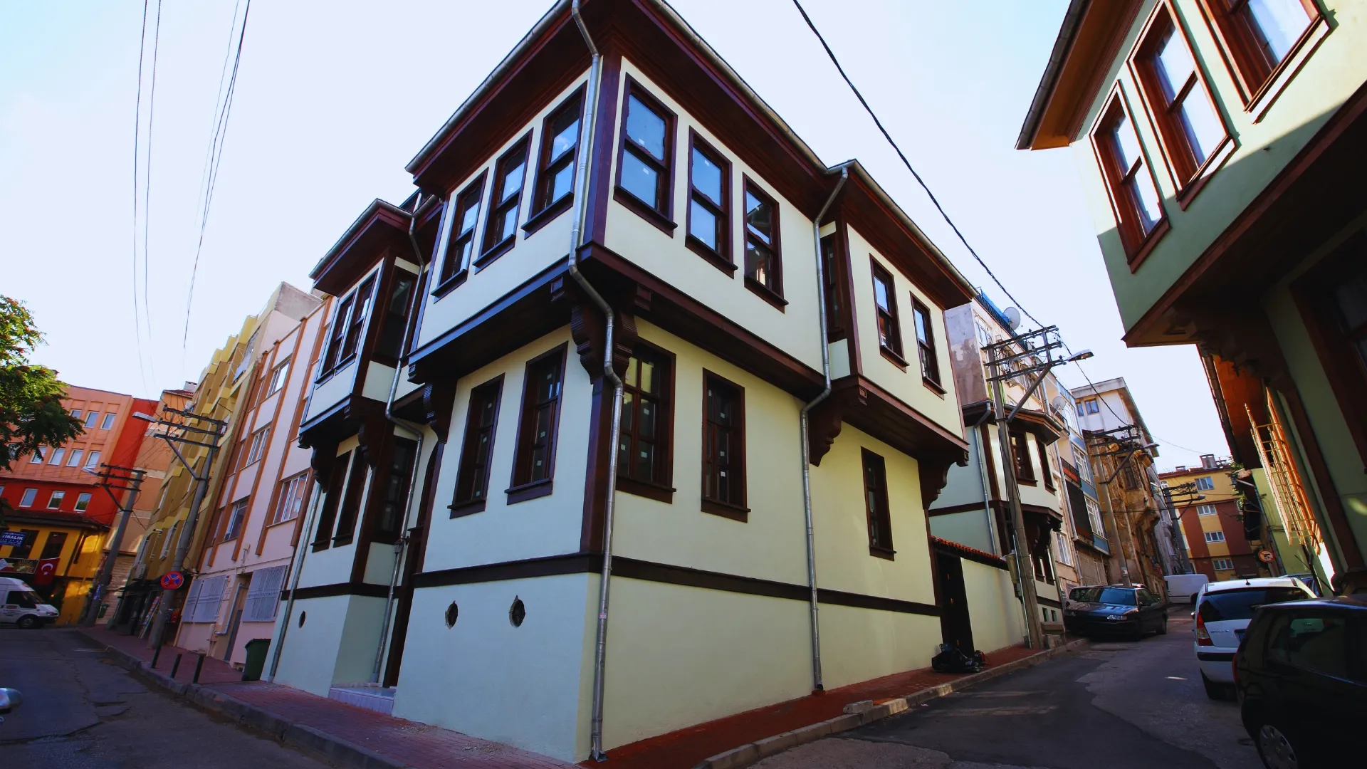 Şehbenderler Mansion Library
