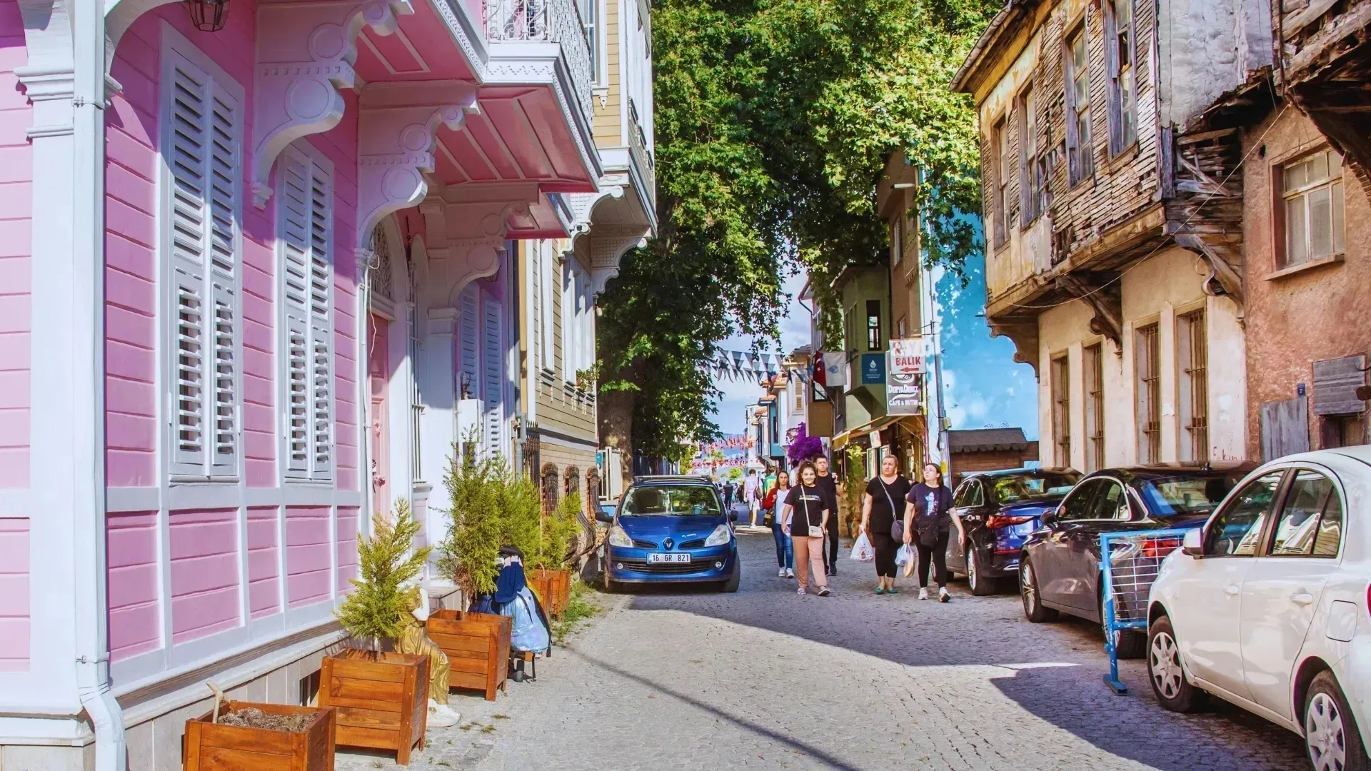 Mudanya Girit Street