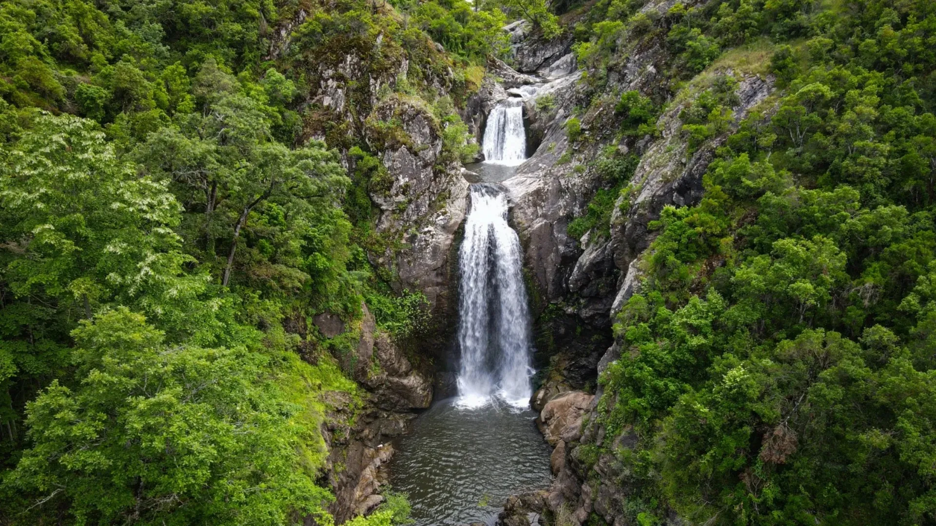 Kösehoroz Waterfall