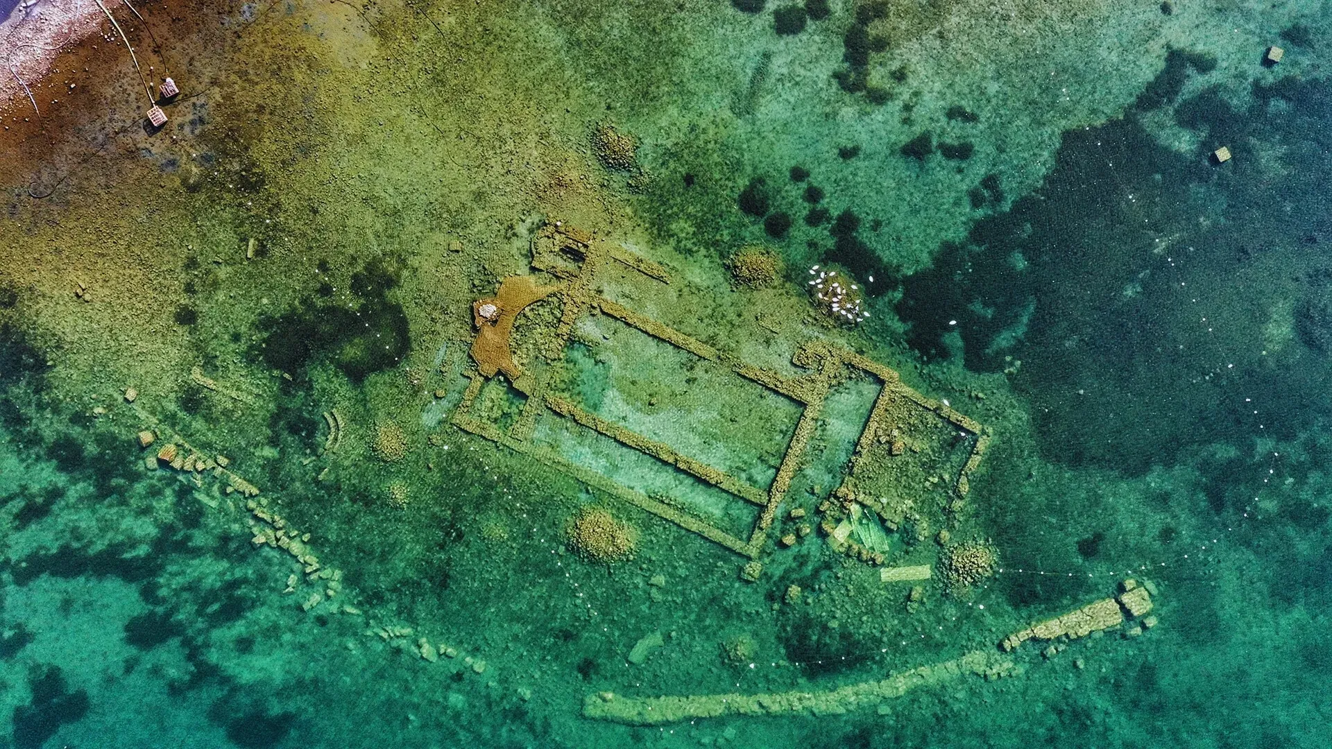 İznik Lake and Underwater Basilica
