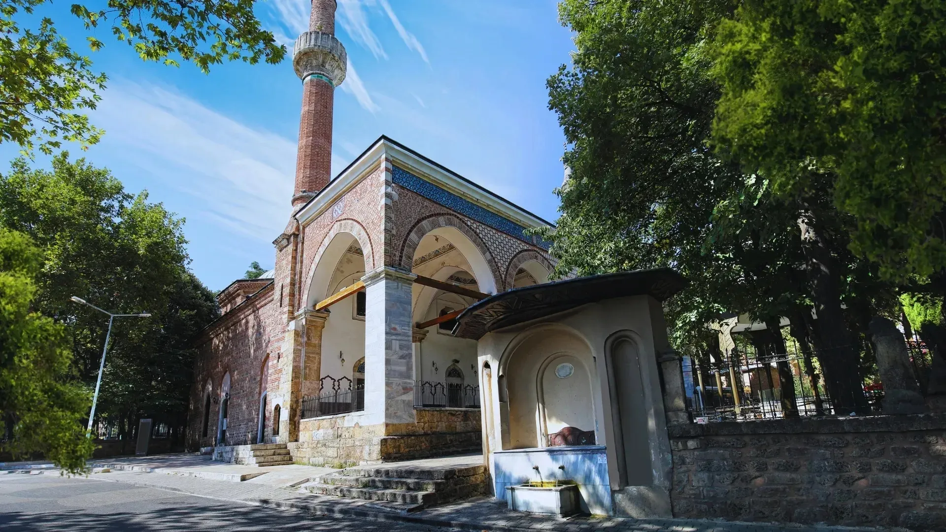 Muradiye Cami
