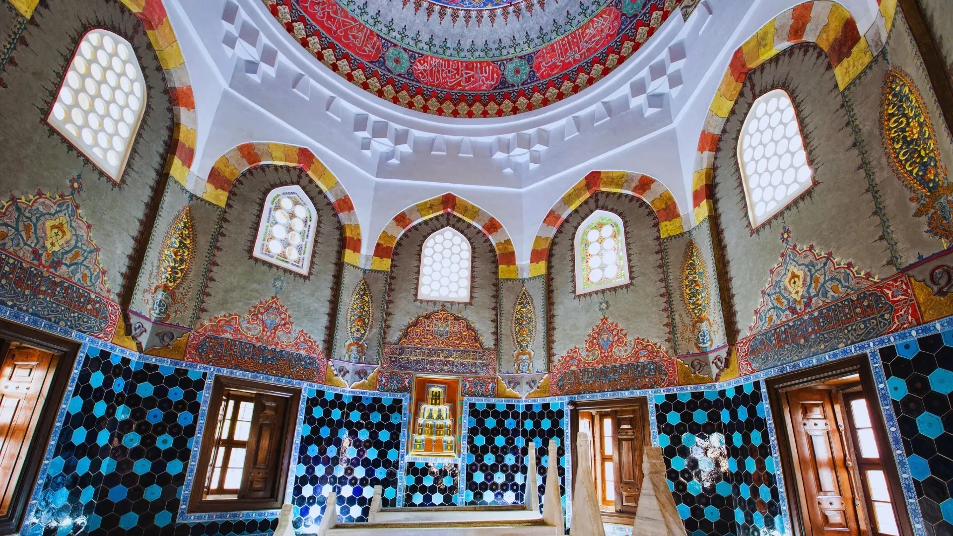 Şehzade Mahmut Türbesi