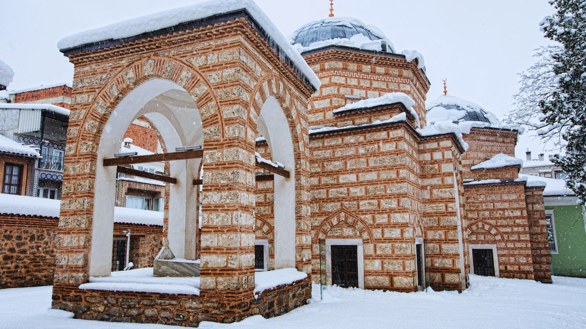 Mausoleum of Ebe ( Midwife) Gulbahar Hatun