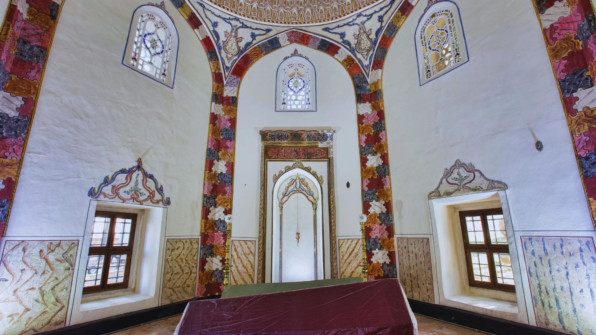 Hüma Hatun Türbesi