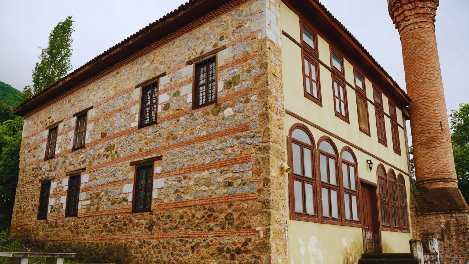 Gürle Orhan Bey Mosque