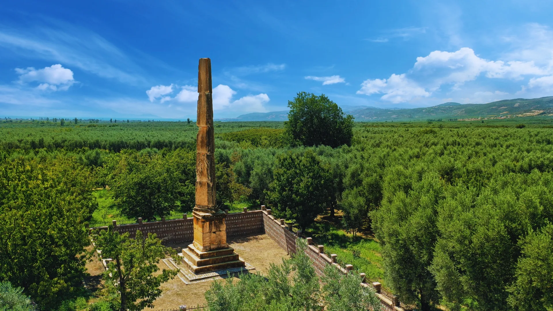 Obelisk or GaIus CassIus Philis Monumental Tomb