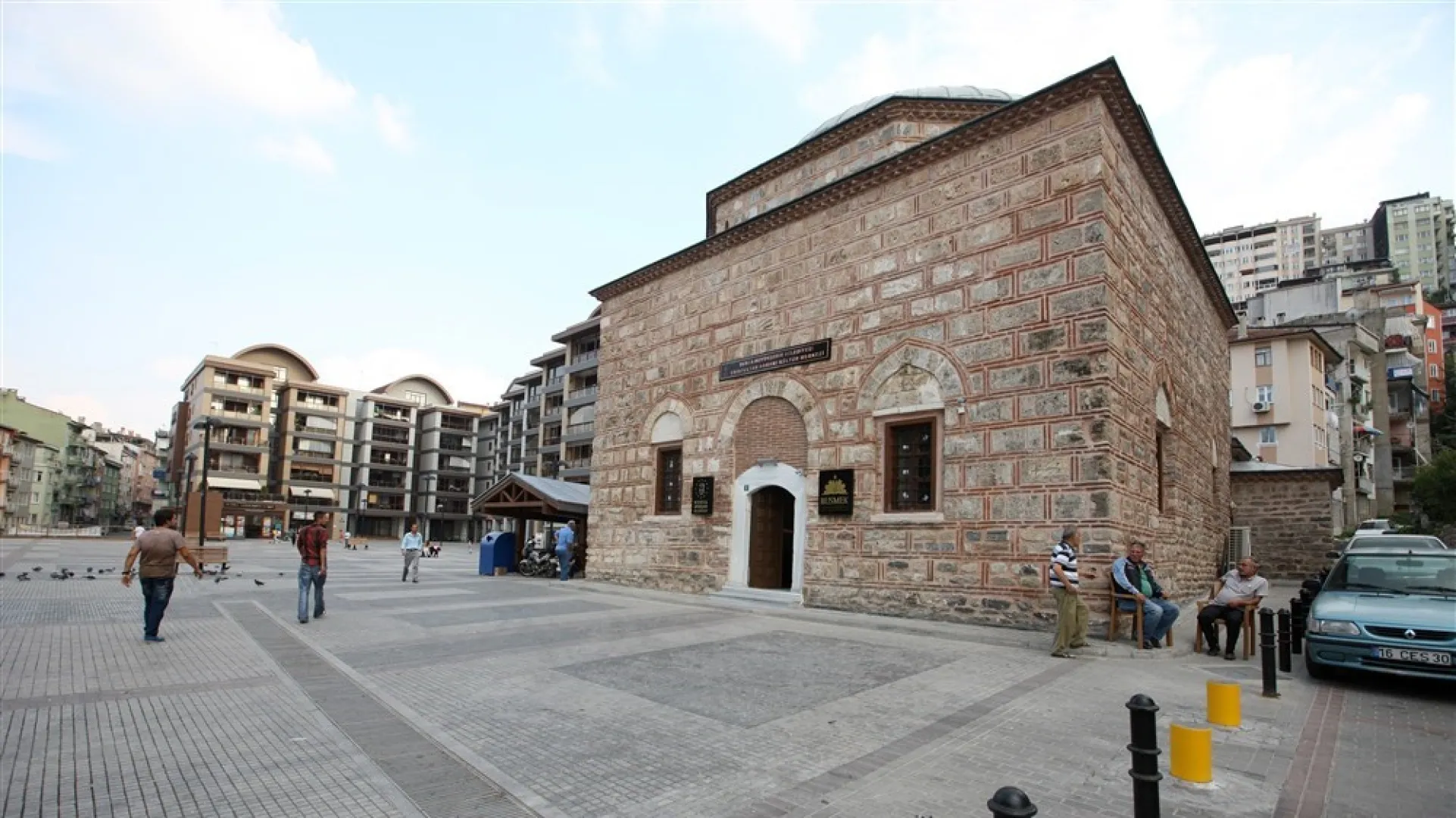 Emirsultan Hamamı Kültür Merkezi