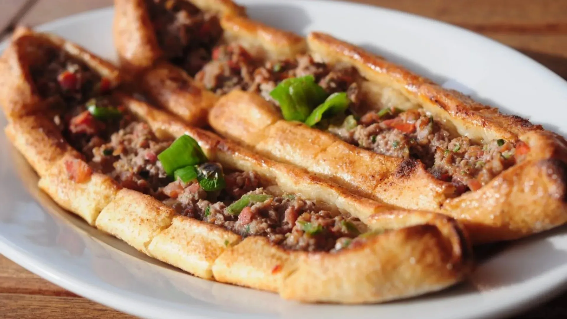 Pidecioğlu Pide Fırını 1860 (Kayhan Çarşısı)