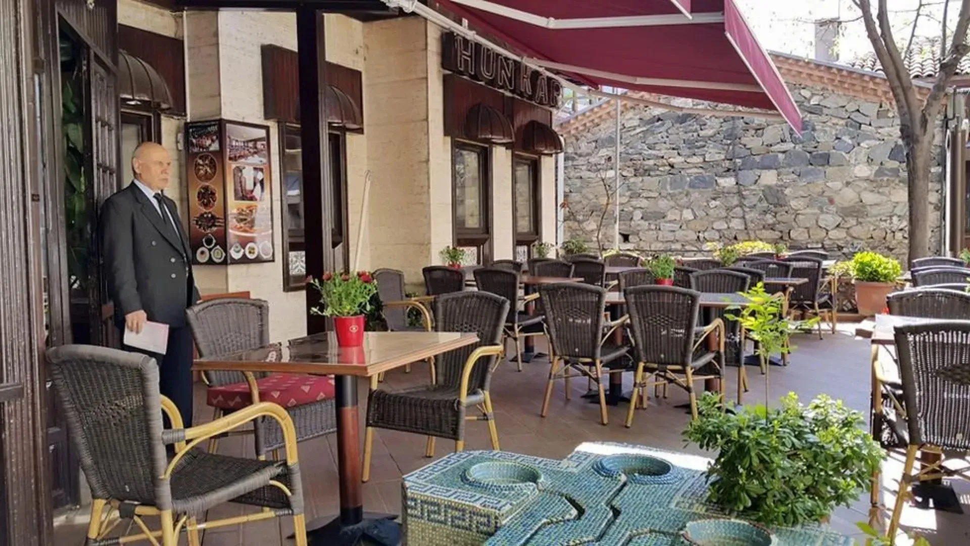 Meşhur Bursa Kebapçısı Yüce Hünkar 1961 (Yeşil)