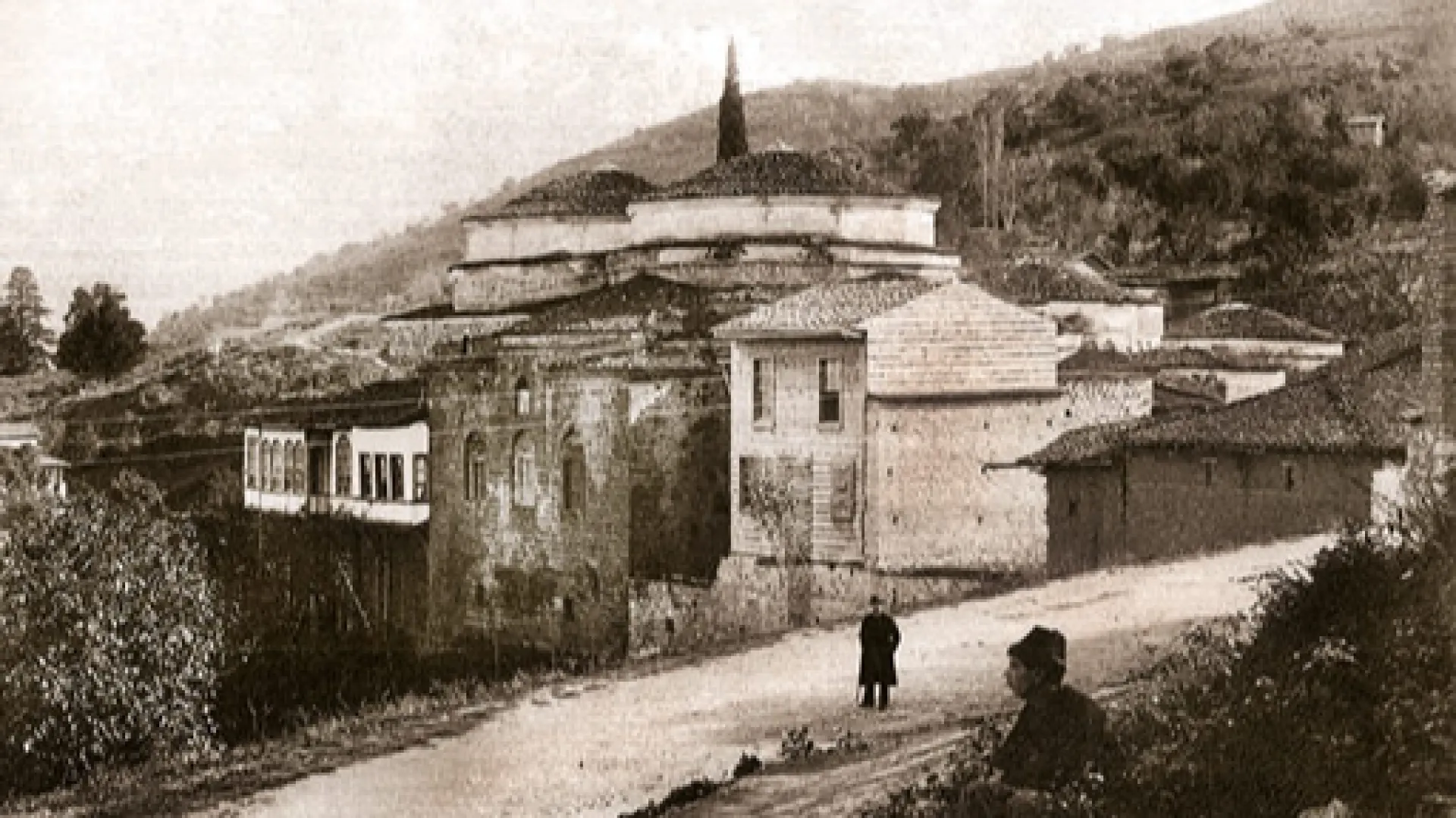 Nazım Hikmet Bursa'nın Şifalı Kaplıcalarında