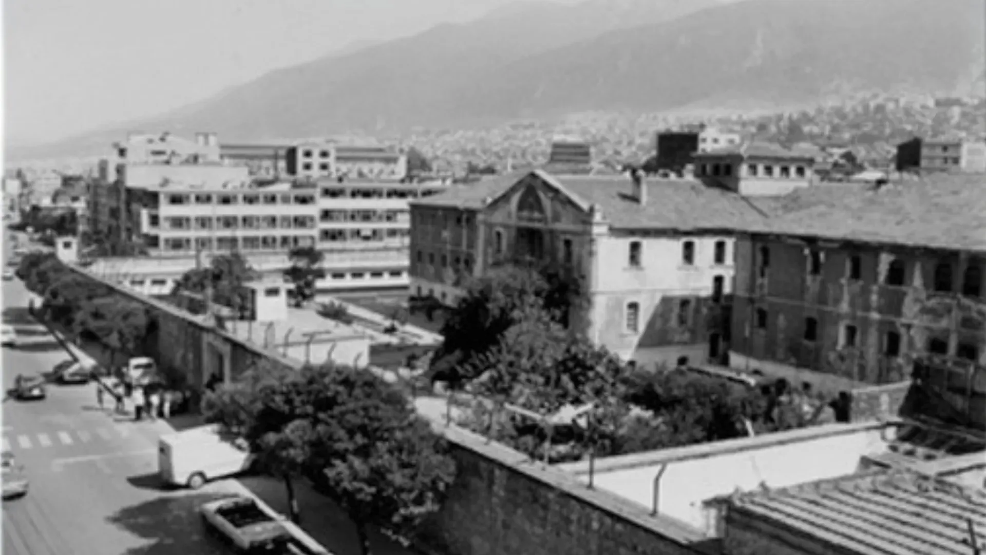 Yıkılan Bursa Hapishanesi (Günümüz Bursa Adliyesi)