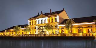 MONTANIA SPECIAL CLASS HOTEL
