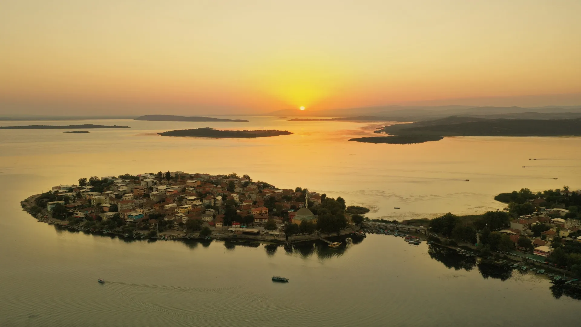Tour Gölyazı and Uluabat by Boat